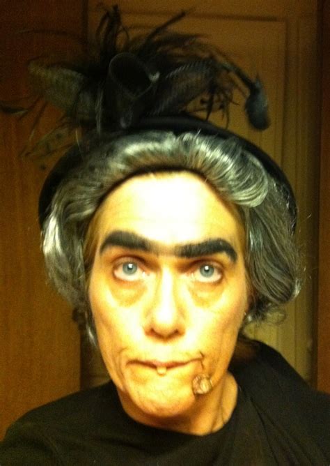 Free shipping on orders over $25.00. Emma Thompson I am not! But this Nanny McPhee costume was ...