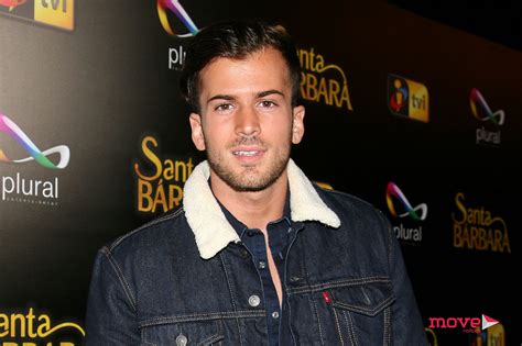 David carreira's profile including the latest music, albums, songs, music videos and more updates. Vídeo: David Carreira deixa fã em lágrimas - MoveNotícias
