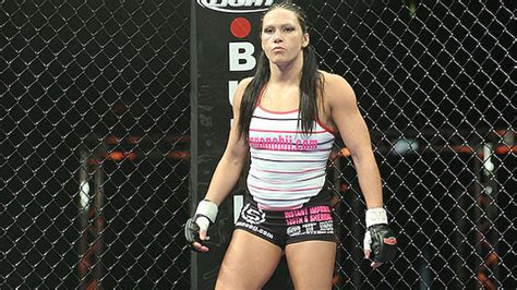 They are not only tough in the ring, but also hot outside of it. Best Female Fighters Of All Time In MMA - MiddleEasy.com