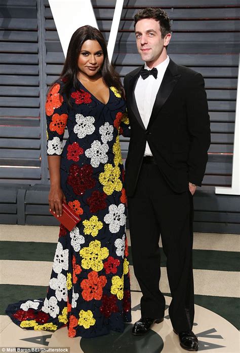 Mindy Kaling Reunites With Bj Novak At Post Oscars Party Daily Mail