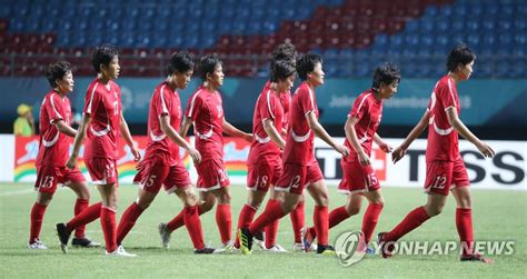 Check spelling or type a new query. 東京五輪のサッカー女子アジア最終予選 北朝鮮が不参加に ...