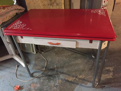 I Was Given This Retro Metal Kitchen Table For Christmas My Mom Found