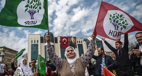 Hdp ile ilgili bugünkü son dk hdp haberi sayfasında en son yaşanan hdp gelişmeleri ile birlikte geçmişten bugüne cnn türk'e eklenen. Turkish Pro-Kurd political parties vote on fresh ...