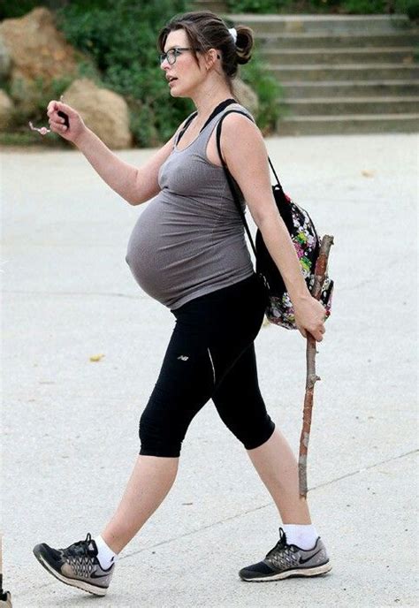 Milla Jovovich About To Give Birth Milla Jovovich Pregnant Actress Fashion