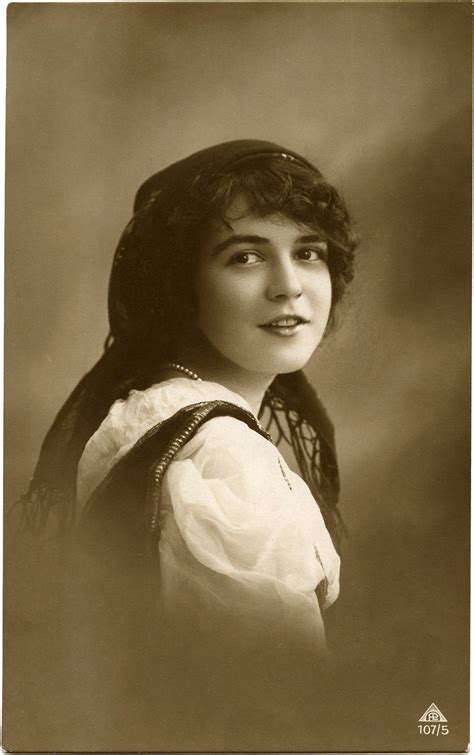 Above is a vintage photo woman with arms crossed image! Vintage Gypsy Girl Image - The Graphics Fairy