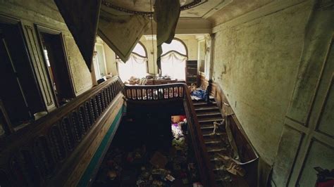 Historic Abandoned Mansion Found Everything Left Behind In 2021
