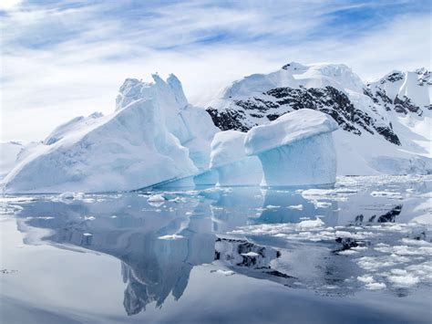 Mulai dari kanada, norwegia, greenland, islandia, rusia hingga amerika serikat. Mencairnya Es Di Kutub Utara | Berita Ilmu Pengetahuan ...