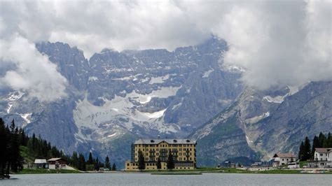 Lago Di Misurina Dolomite Alps Italy Walk Around Youtube