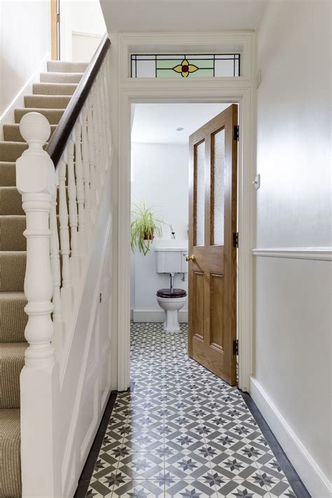 Encaustic Chelsea Pattern Tile Tiled Hallway Hallway Tiles Floor