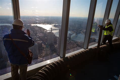 Legends Hospitality Gives Tour Of World Trade Center Observatory The New York Times