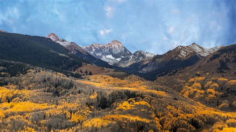 Best Hikes Near Denver To See Fall Colors Roberts Tittheir