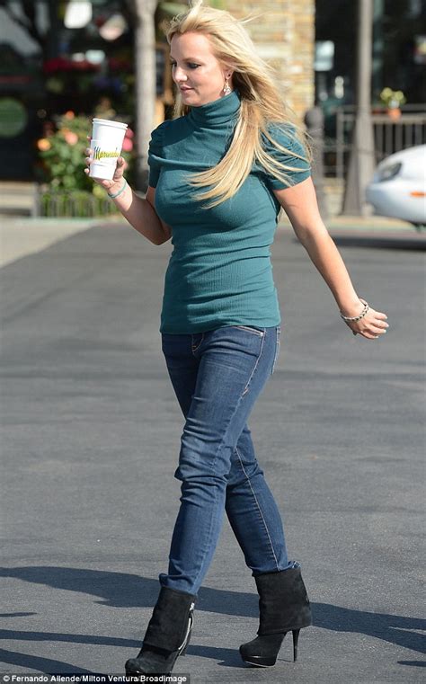 Britney Spears Shows Off Her Hard Earned Figure In Skintight Jeans And