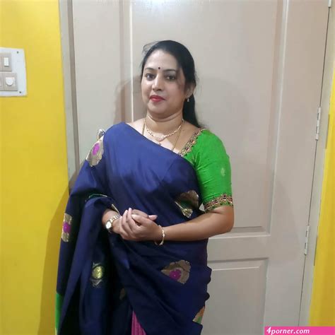 Mature Desi Mom Hot Pic 4porner