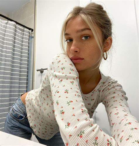 bambi on instagram “the girly side of me 🧚🏼‍♀️” fashion outfits fashion cute outfits