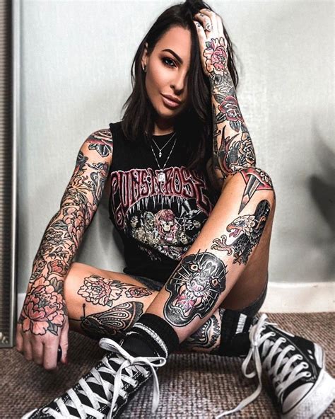 Pin By Carolyn Marie On Piercing And Tattoos Tattoo Model Model Rock And Roll Girl
