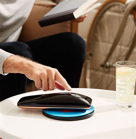 Yves Béhar Designs Love The First Intelligent Turntable Powered By A
