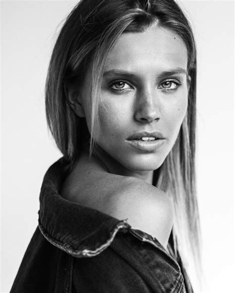 Yulia Belanovskaya Metro Models