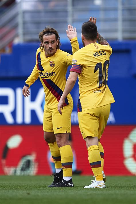 8,310,804 likes · 1,092,364 talking about this. Antoine Griezmann encuentra en Jordi Alba al socio ...