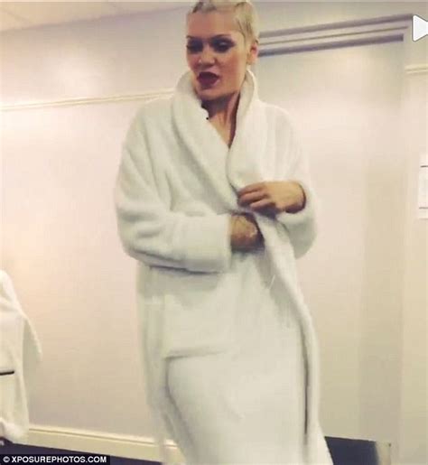 Jessie J Flashes Nude Underwear As She Dances Backstage Daily Mail Online
