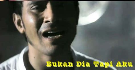 Aku memang manusia paling berdosa khianati rasa demi keinginan semu lebih baik jangan mencintaiku aku dan semua hatiku. Lirik Lagu Judika - Bukan Dia Tapi Aku|Free Download ~ SALING BERBAGI