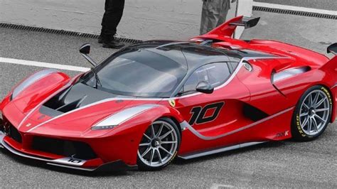 Presentata La Nuova Ferrari Fxx Ha 1050 Cavalli