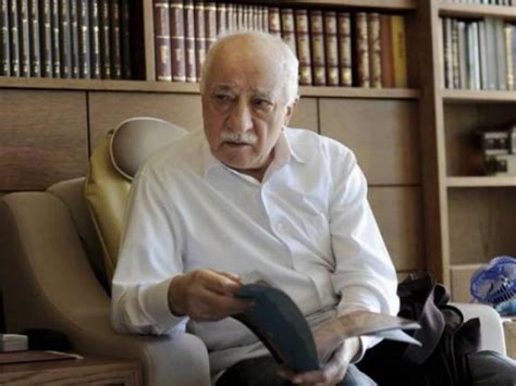 Turkey Issues Arrest Warrants For Fethullah Gulen