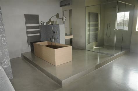 Pavimento in resina per bagno - Giesse Service Pavimenti ...
