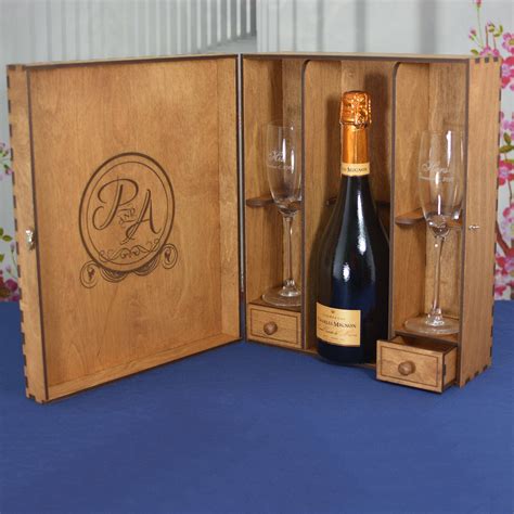 Champagne T Box Set With 2 Etched Crystal Flutes And 2 Etsy Canada