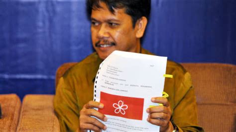 Partai pribumi bersatu malaysia (ppbm) atau partai bersatu yang menaungi perdana menteri (pm) mahathir mohamad mengumumkan resmi keluar dari koalisi pemerintahan pakatan harapan (ph). Parti Pribumi Bersatu Malaysia officially registered