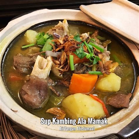 Sup kambing bening dengan kuah berempah ini enak dimakan dengan sedikit kecap manis dan ikuti resep berikut jika ingin meracik tengkleng kambing yang sedap. Resepi Sup Kambing ala Mamak • Resepi Bonda