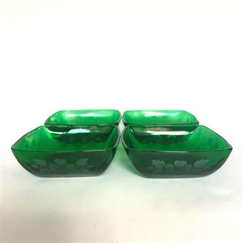 set of 4 vintage emerald green glass bowls by anchor hocking etsy