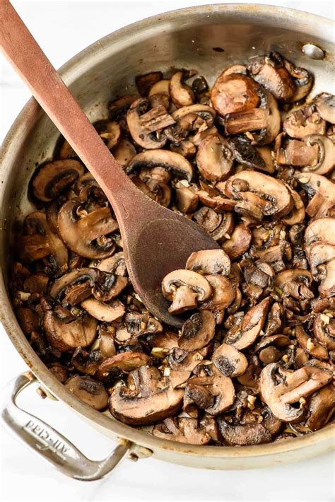 We offer hard to source ingredients like soy hulls, organic wheat bran, oak hardwood pellets, and the unicorn brand of. Skillet Mushroom Chicken and Quinoa {30 Minutes ...