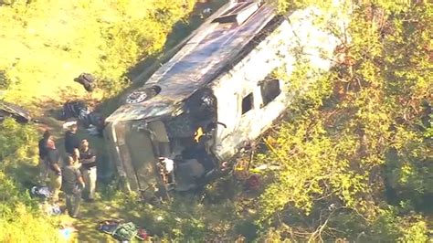 Farmingdale Bus Crash 2 Adults Killed Dozens Injured In Accident On I