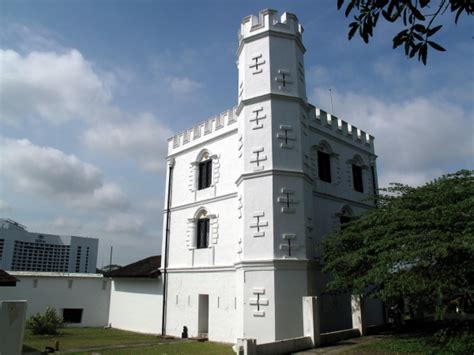 Vergleiche bewertungen und finde angebote für hotels in mit skyscanner hotels. Fort Margherita Kuching city Center | | lot 10 Boutique ...