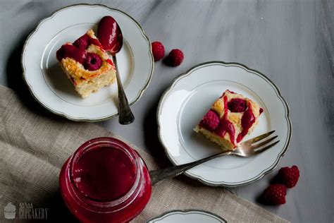Check spelling or type a new query. Ein Sommerkuchen { Himbeer-Kokos Kuchen mit Joghurt ...