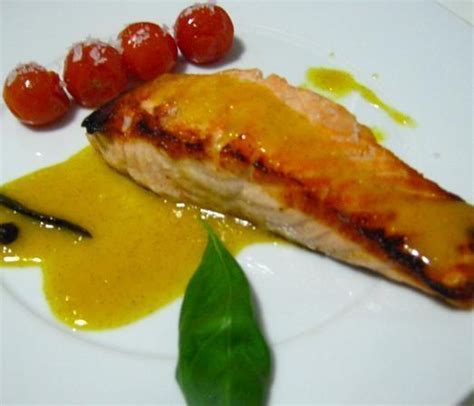 È comune pensare che per avere un'erezione stabile sia solo necessario essere eccitati, tuttavia oltre a un buon stimolo entrano in gioco altri fattori per produrre quando si tratta di aggiungere alimenti per migliorare l'erezione, non possono mancare ingredienti ricchi di zinco. Alimenti che migliorano l'erezione - 7 passi