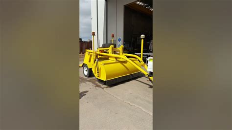 Trailer Mounted Road Sweeper Youtube