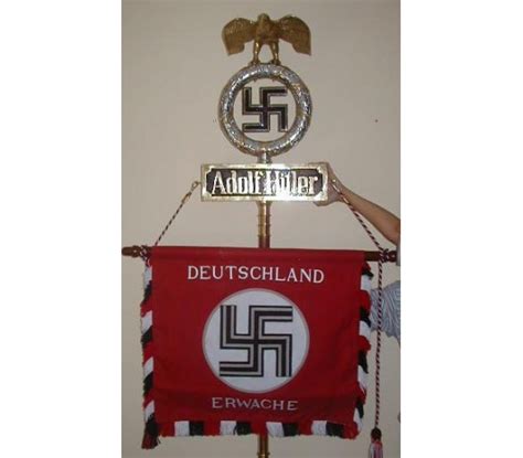 Deutsche arbeiterpartei sturmabteilung » (storm troops of the nsdap), reflecting the fact that these were originally awarded to sa standarten but both the sa and ss carried identical standarte. Deutschland Erwache Standarte-REPO