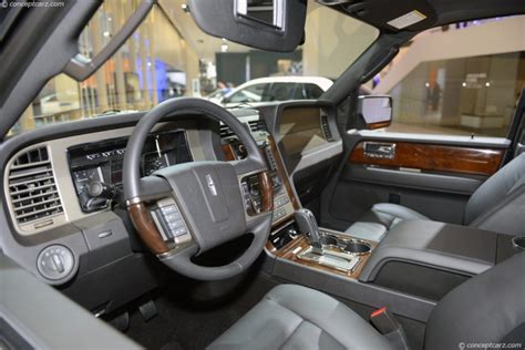 2014 Lincoln Navigator Image Photo 1 Of 37