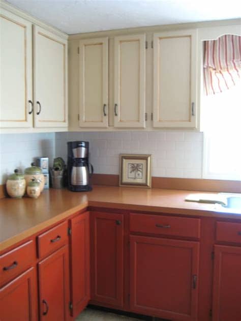 Many older homes with builder grade oak cabinets have exposed hinges. Paint Your Old Golden Oak Cabinets! | Oak cabinets ...