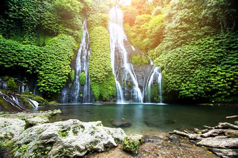 Karena air terjun ini terletak di dasar sebuah jurang, maka anda harus menuruni setidaknya 509 buah anak tangga untuk mencapainya. Air Terjun Tertinggi di Indonesia, 1 Ada di Jawa - Analisa ...