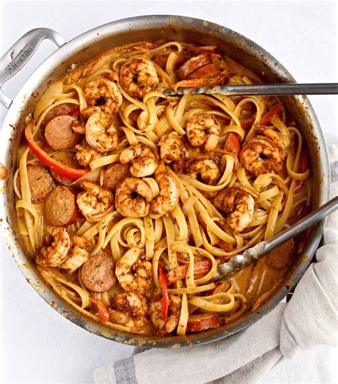It's creamy, hearty, and spicy enough to give it just the right edge as it lovingly sticks to your ribs. Creamy Cajun Shrimp Pasta with Sausage Recipe
