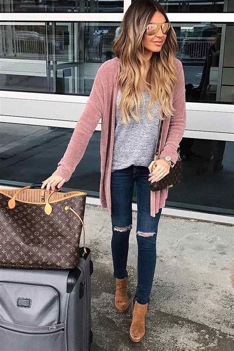 30 fall travel outfit ideas from girls who are always on the go travel clothes women fall