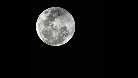 Luna Nasa Descubren Que La Luna Se Está Oxidando Científicos