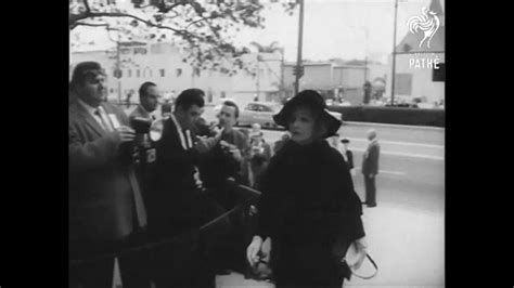 Funeral De Gary Cooper En 1961 Youtube
