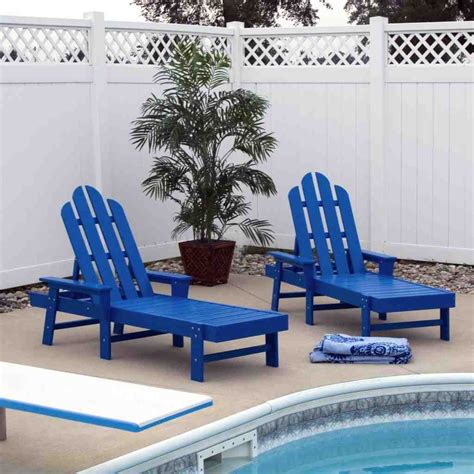 Pool lounge chairs are sturdy, durable, and soft, and they also allow you to bask in the. Plastic Pool Chaise Lounge Chairs - Decor Ideas