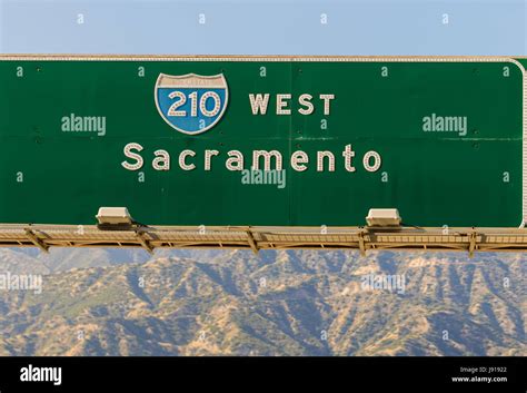 Freeway Sign Hi Res Stock Photography And Images Alamy