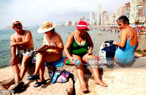 Bañadores Photos And Premium High Res Pictures Getty Images