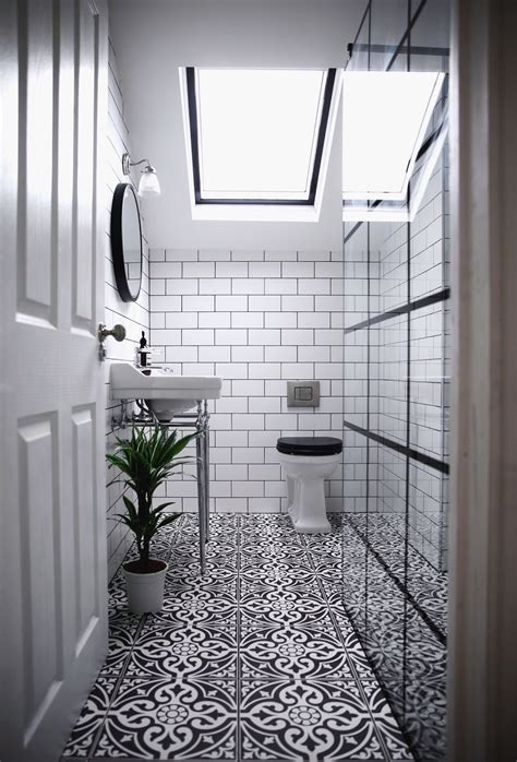 Victorian bathroom | Victorian tiles bathroom, Victorian bathroom, Tile bathroom
