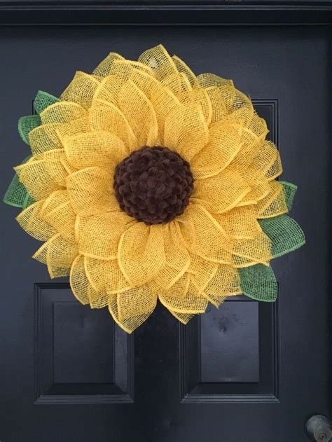 30 Pretty Sunflower Wreath Ideas For This Summer Trenduhome